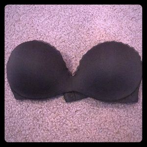 32A Black Strapless Bra